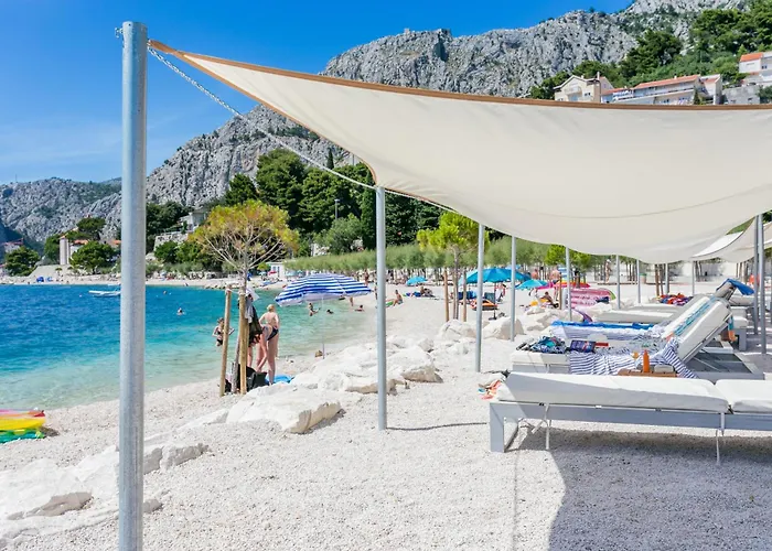 With A Parking Space - 13785 Appartement Omiš