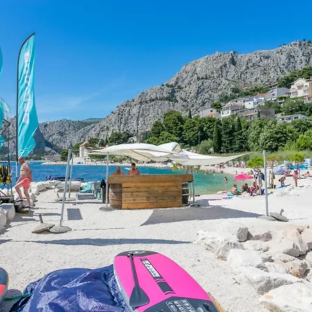 With A Parking Space - 13785