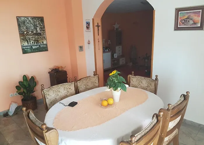 아파트 With A Parking Space - 13785 *